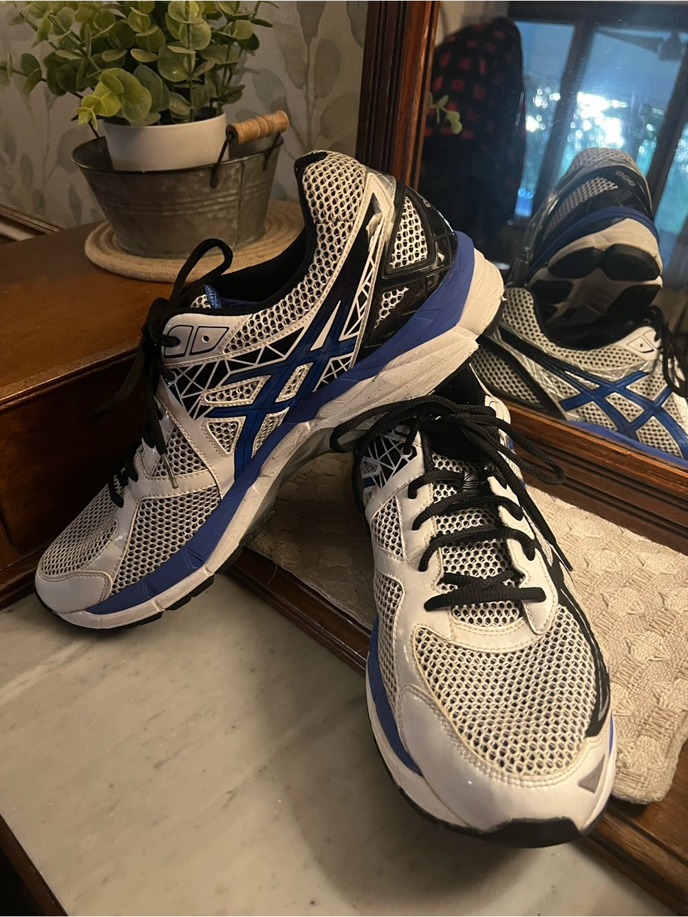 ASICS Classic GT-2000 3 Athletic Running Sneakers White Blue Black Men's Sz 15